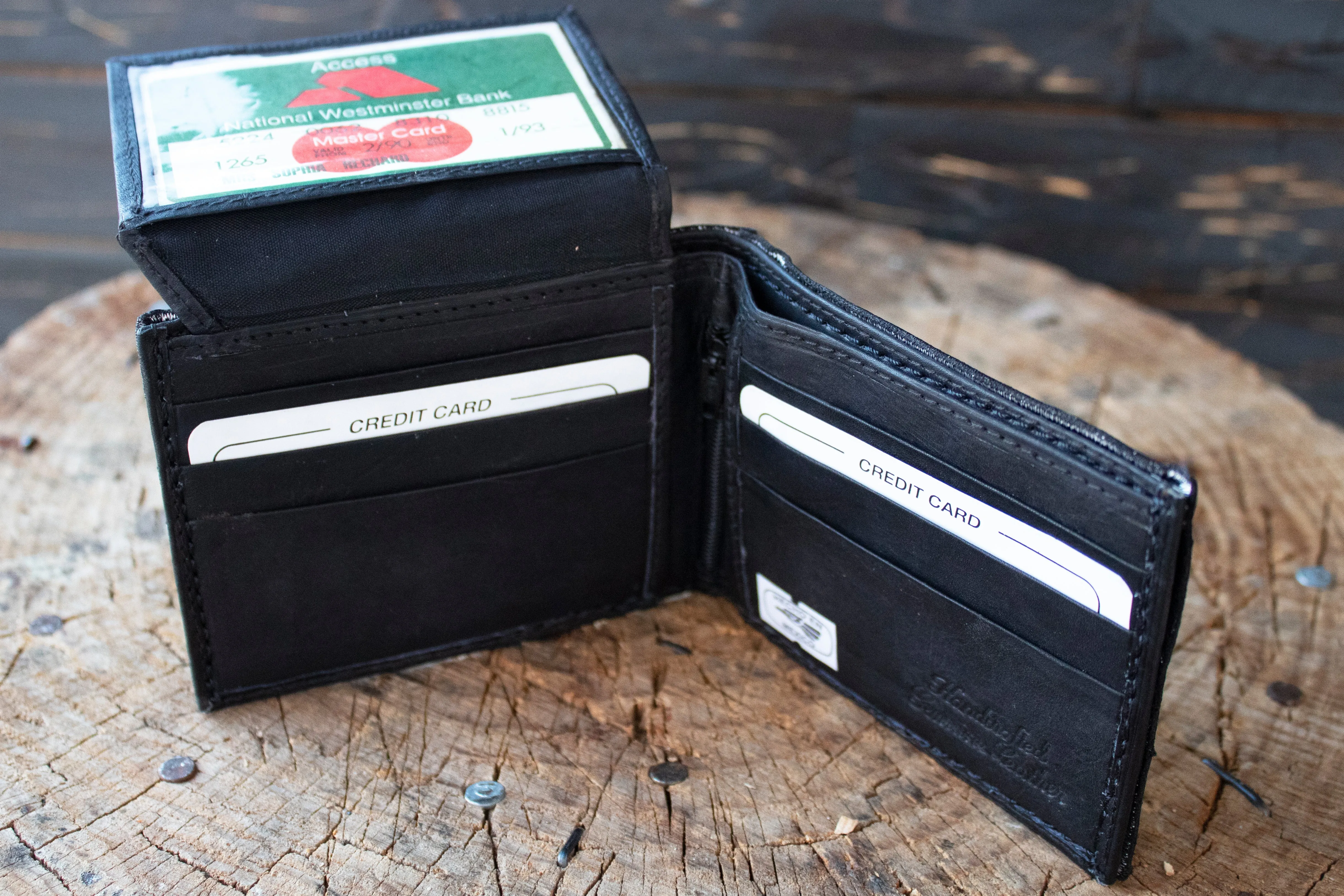 WESTERN BLACK LEATHER EMBROIDERED HORSE BIFOLD WALLET