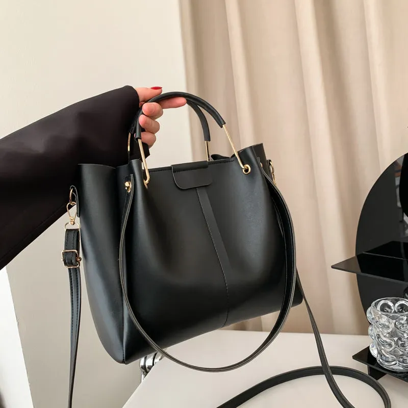 Women's Retro Minority Design Portable Large Capacity For Trendy Crossbody Bags